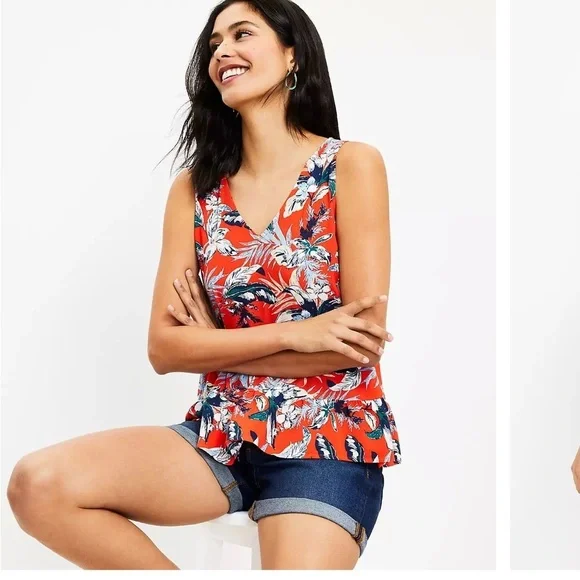 LOFT Womens Botanical Double V Peplum Shell size large - Picture 2 of 5